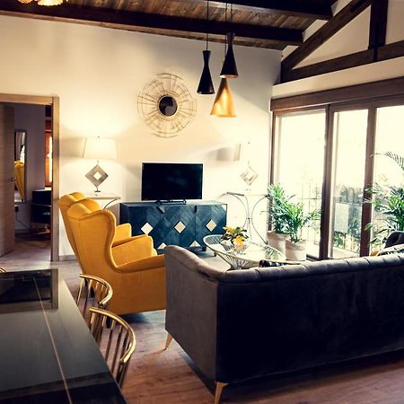 Apartamentos En El Valle Del Jerte Flores Para Angela Cabezuela Del Valle Esterno foto
