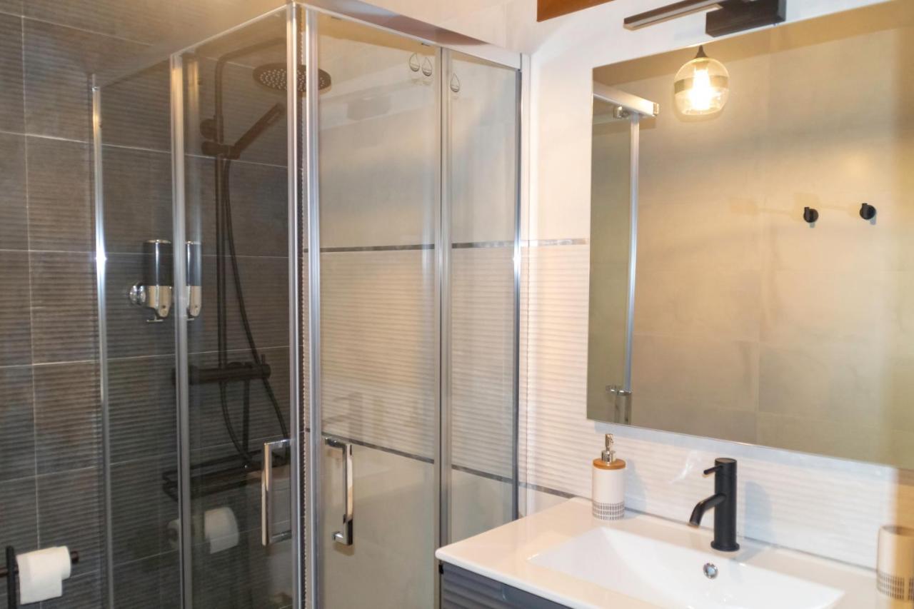 Apartamentos En El Valle Del Jerte Flores Para Angela Cabezuela Del Valle Esterno foto