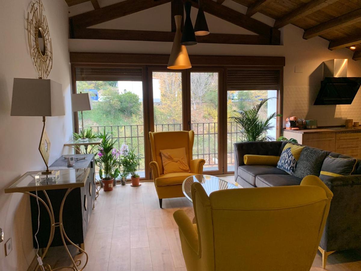 Apartamentos En El Valle Del Jerte Flores Para Angela Cabezuela Del Valle Esterno foto