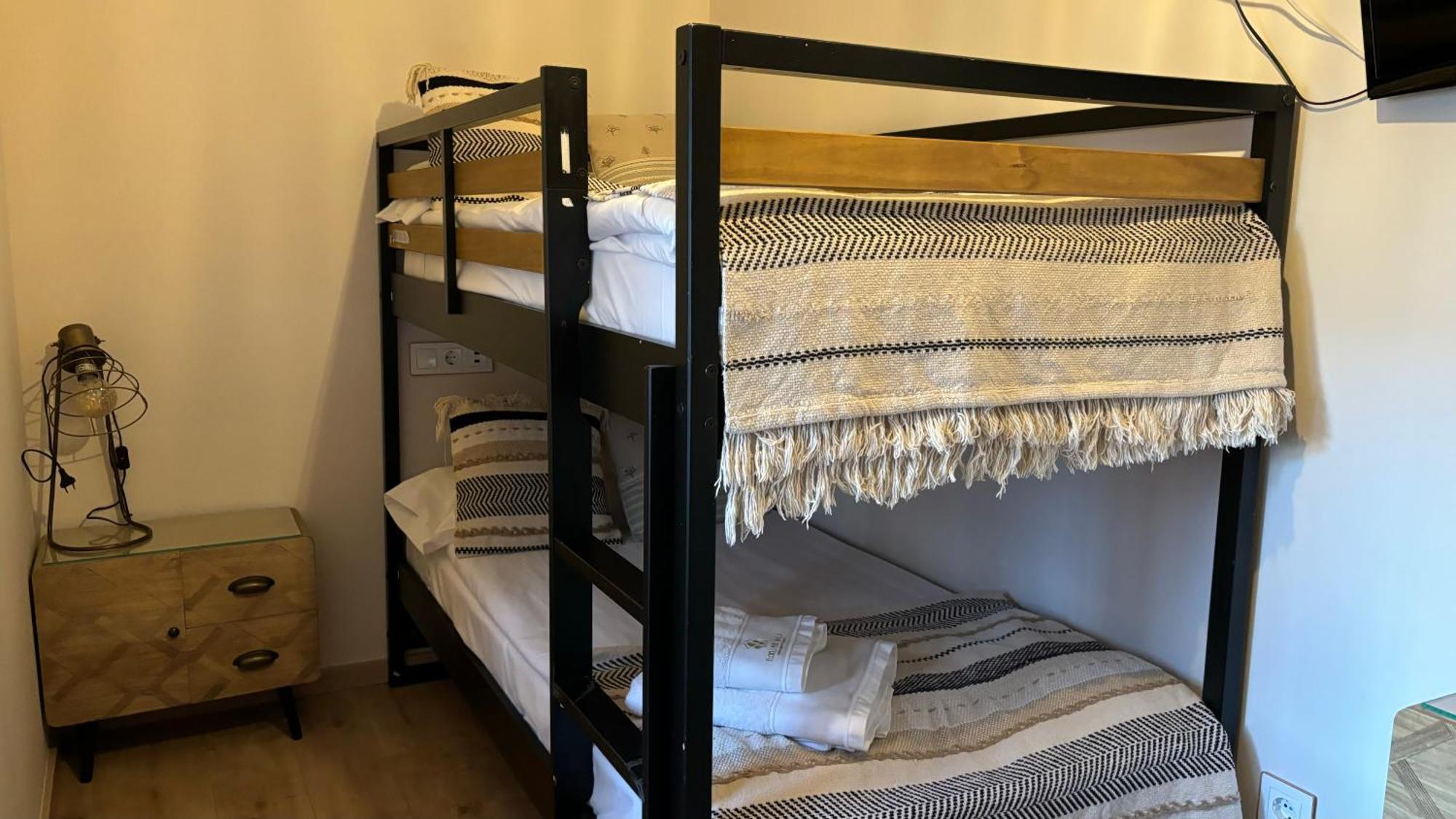 Apartamentos En El Valle Del Jerte Flores Para Angela Cabezuela Del Valle Esterno foto